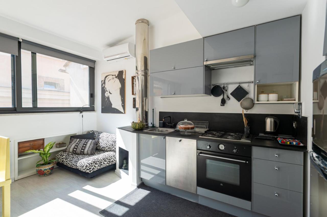 Apartamento Banchi Nove, Penthouse Full Of Light And Silence *